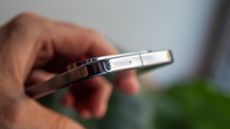 Google Pixel 10 Pro SIM slot