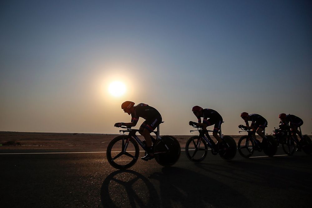 The sun beats down on riders in the Worlds TTT in Doha Qatar