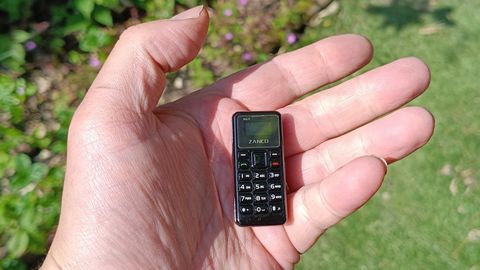 Zanco Tiny T1 review: the world's smallest phone is the size of a USB ...