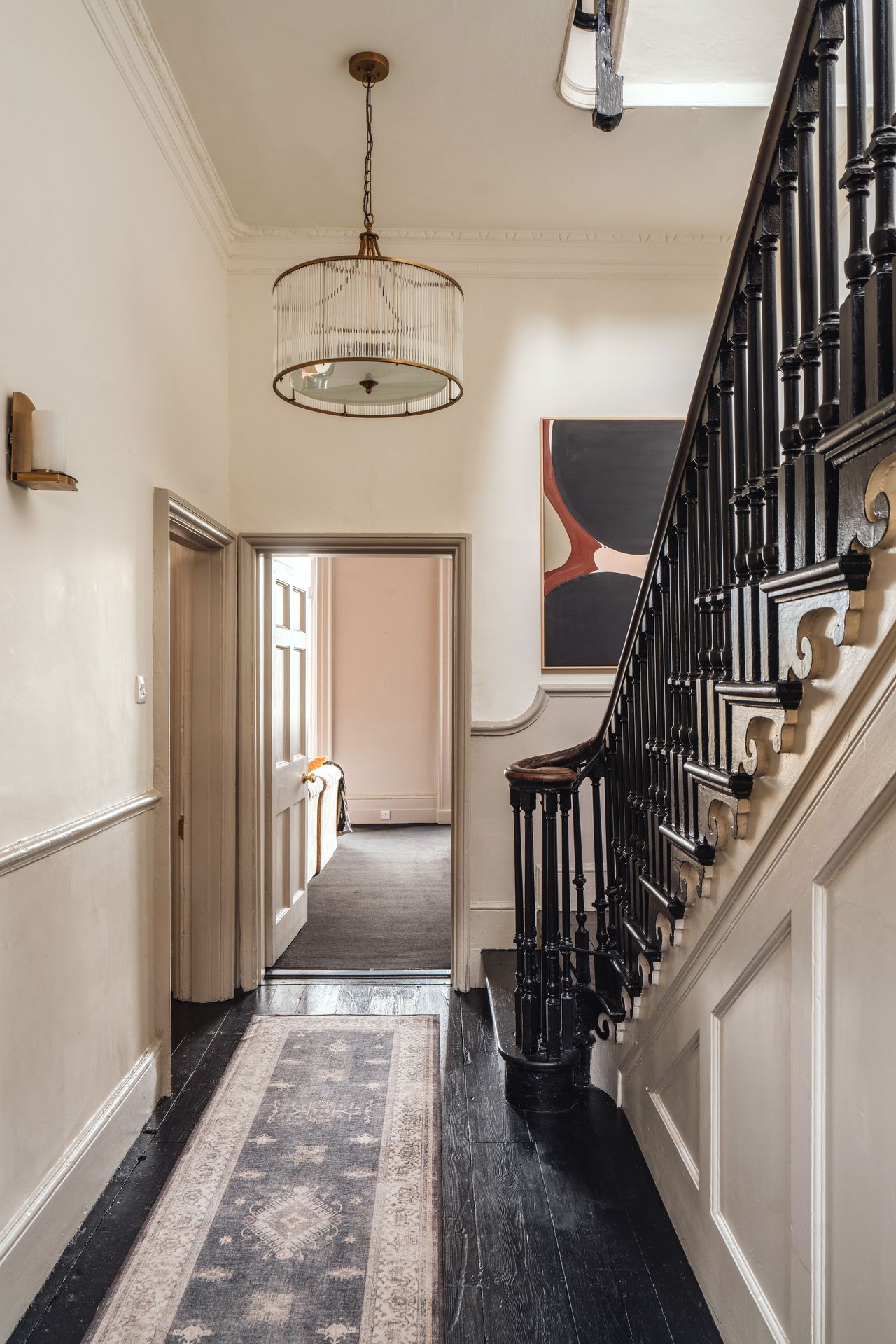 Photographs of the exterior and interior of 12 The Paragon in Bath