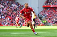 Bukayo Saka rival Rio Ngumoha running on the pitch for Liverpool.