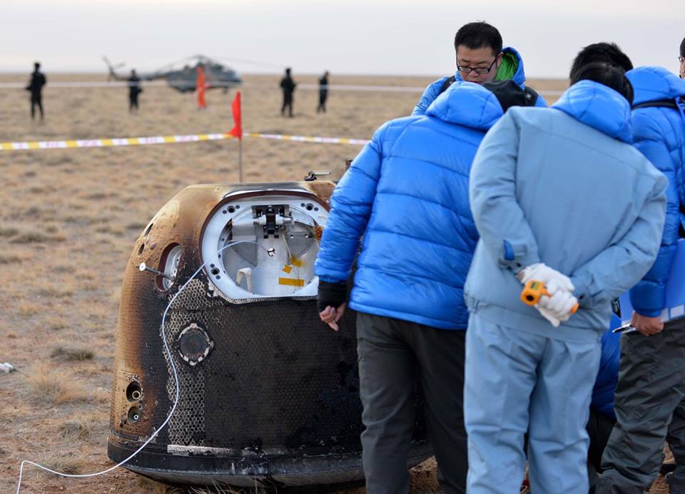 Retrieval Team Inspects China&#039;s Lunar Test Capsule 