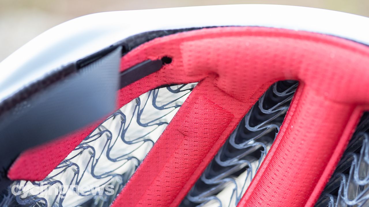 Bontrager Circuit WaveCel Helmet detail of inner padding