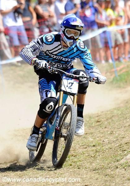 Gee Atherton (Commencal).