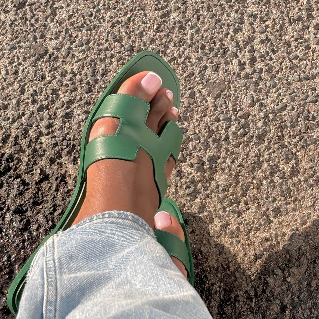 Sandal Weather Is Upon Us—These Are the 6 Nail Colours to Bookmark for Your Toes This Spring