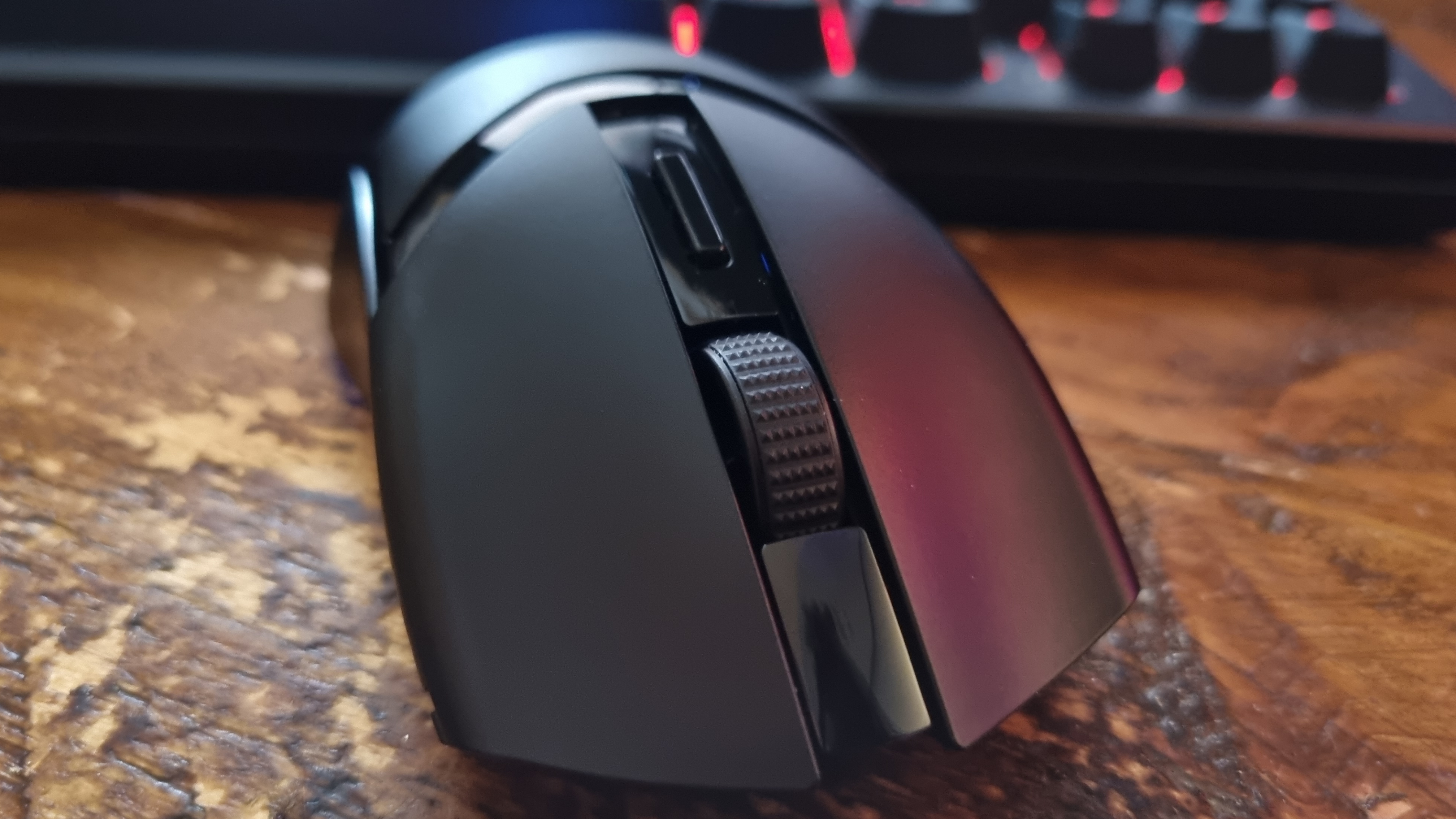 A close up of the front mouse buttons of the Razer Cobra HyperSpeed gaming mouse