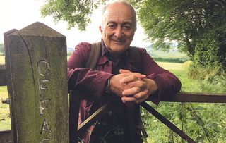 Tony Robinson continues his trek along the age-old paths that criss-cross Britain with a ramble along Offa’s Dyke, which roughly follows the border of England and Wales.
