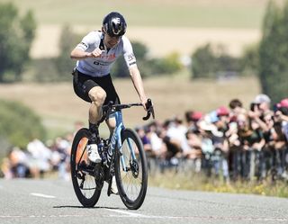 Paul Wright (Factor) claims the elite men's road race win at the 2025 Cycling New Zealand National Road Championships