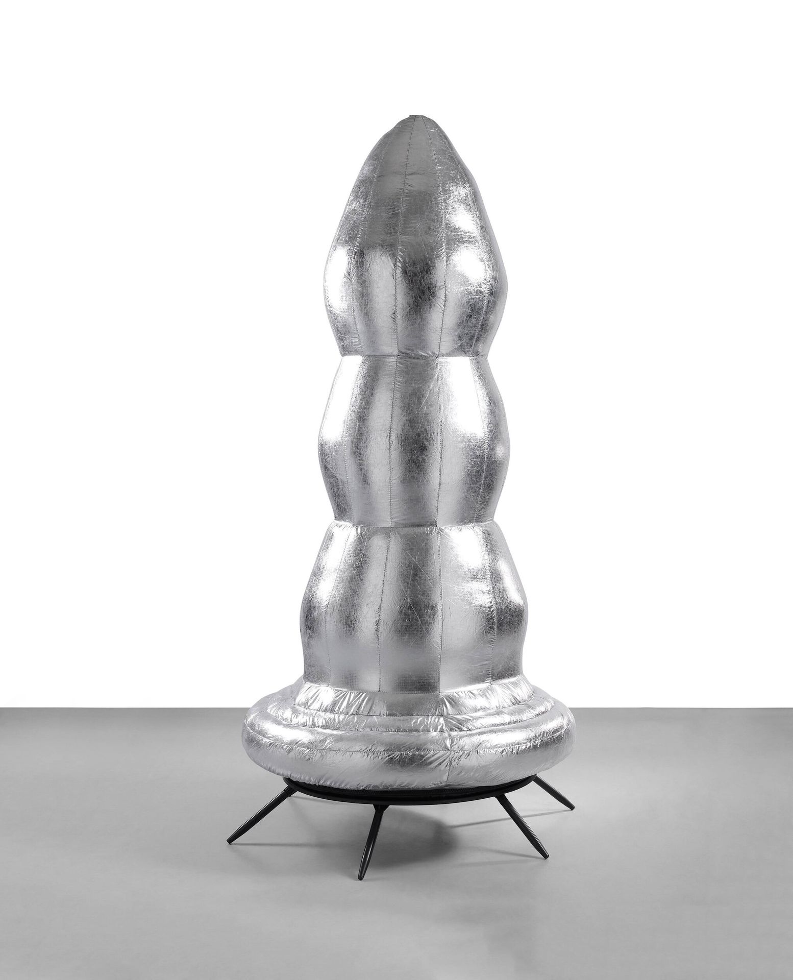 Item Idem paris exhibition, &#039;the holiday market&#039;