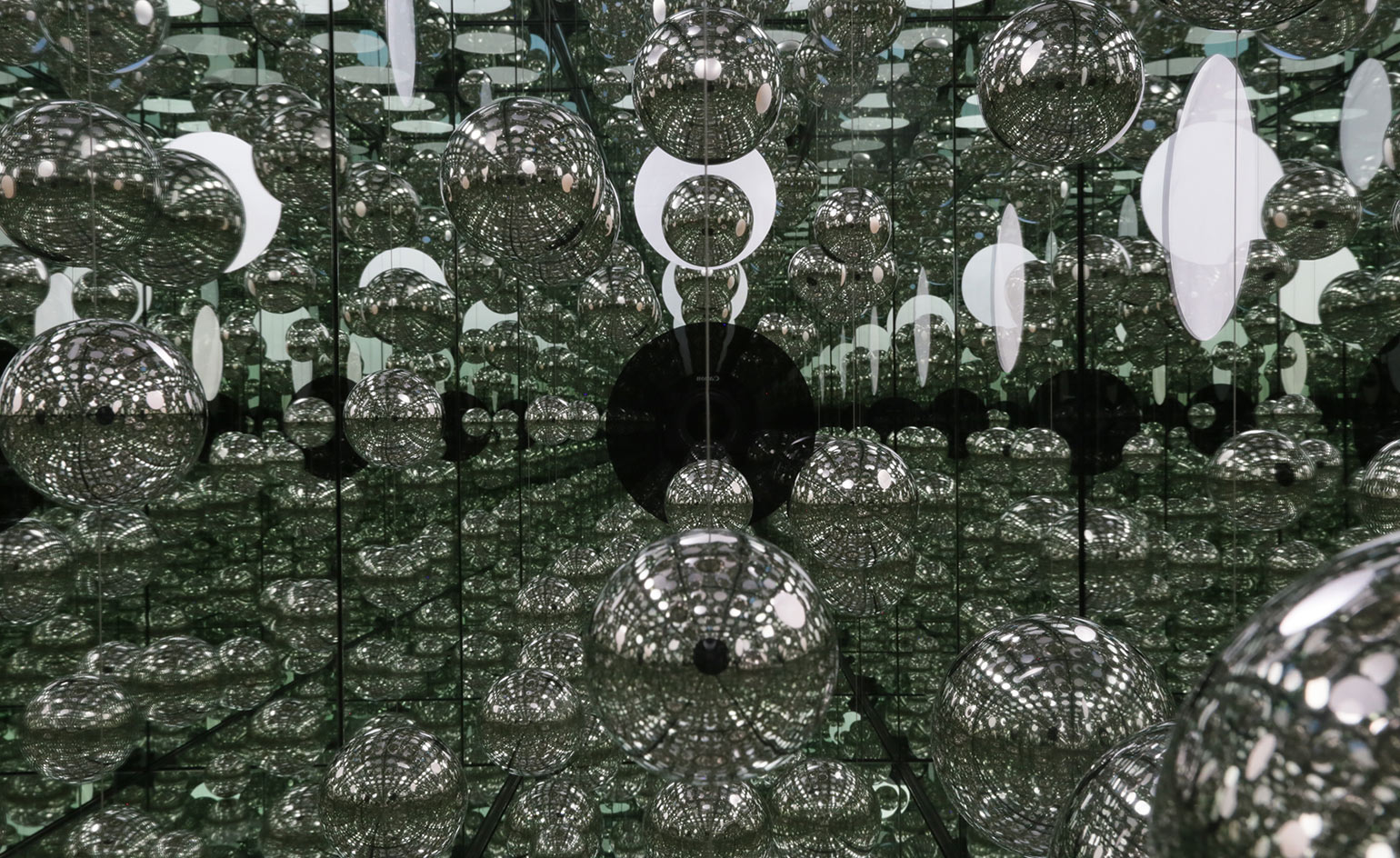 Infinity Mirrored Room
