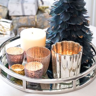 Christmas candle ideas with mirrored candle tray