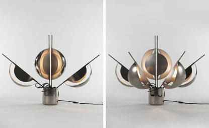 The ’Vitrac Flower’ lamp in two of its striking positions