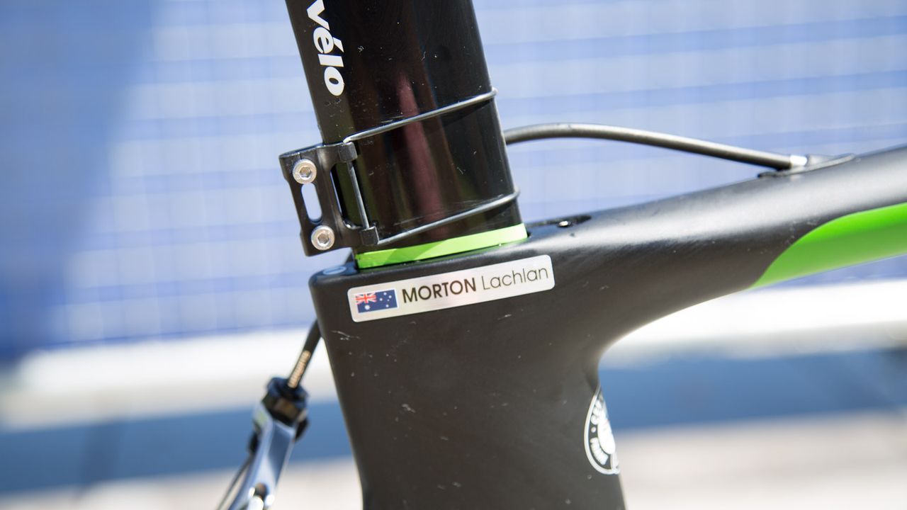 The seat post is marked for a quick setup