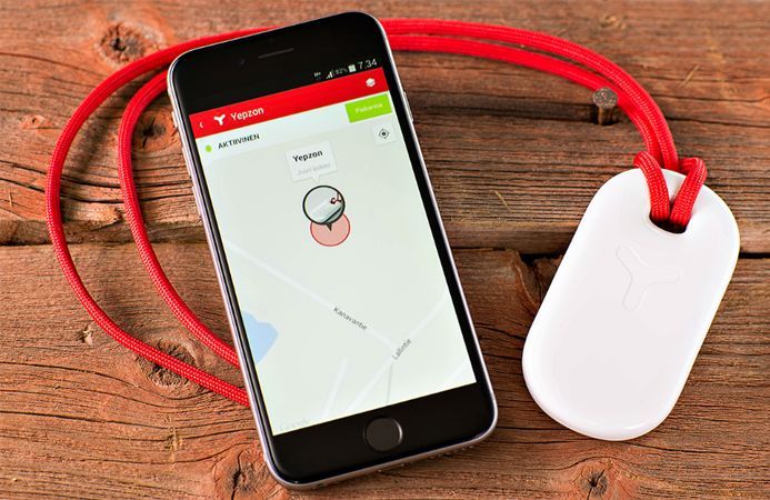 Yepzon One image: You can easily pair the tracker with your smartphone (and its companion app) via NFC.
