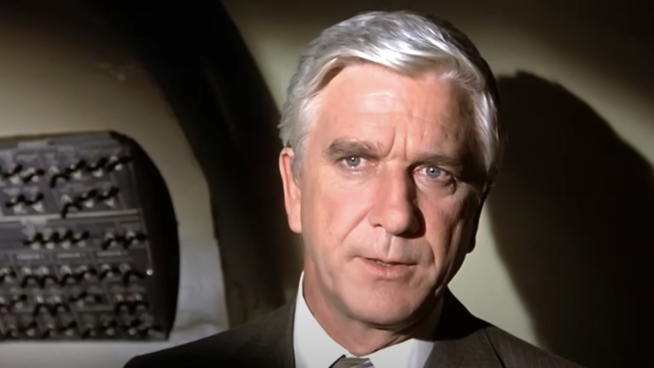 32 Hilarious Lines By Leslie Nielsen In His Funniest Movies