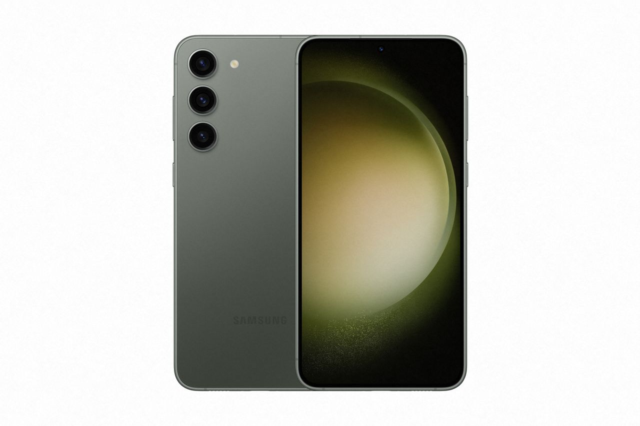 Official press images of the Galaxy S23 Plus, in Green, from the front and back