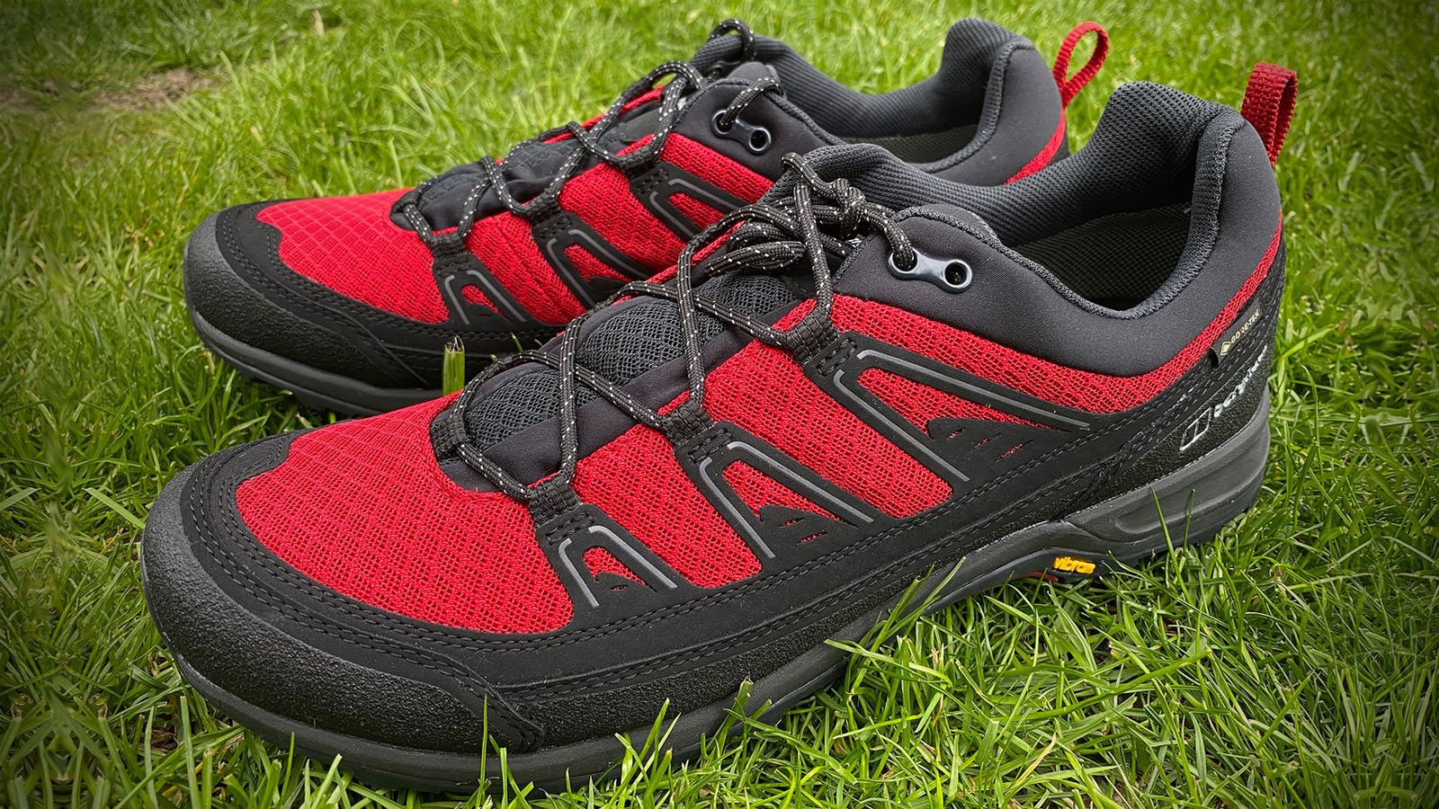 Best walking shoes for men 2022 for lighter hikes T3