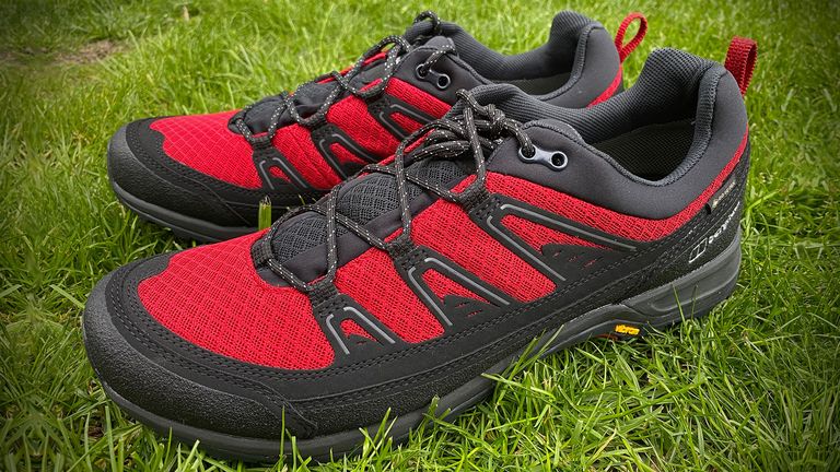 Berghaus UK Mens Explor Active Gore-tex Shoe Low Rise Hiking Boots