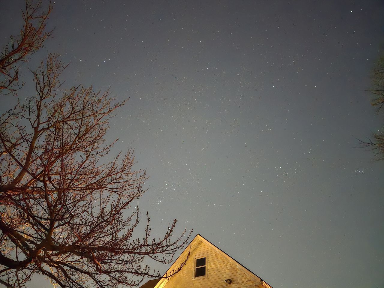 Samsung Galaxy S24 Ultra astrophotography using night mode.