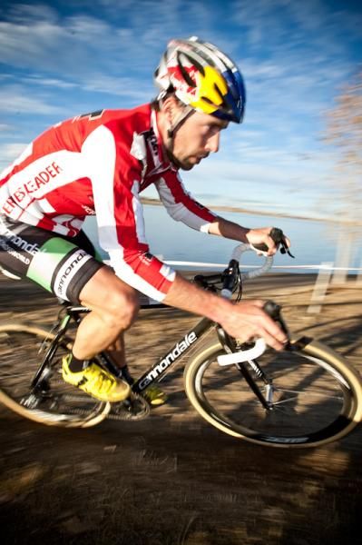 Tim Johnson (Cyclocrossworld.com) having another good day after his win yesterday.