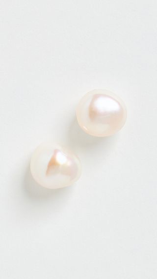 Pearl Stud