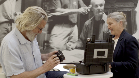 Actor Jeff Bridges with the Wideluxx camera