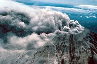 volcano, volcano facts, volcano eruptions