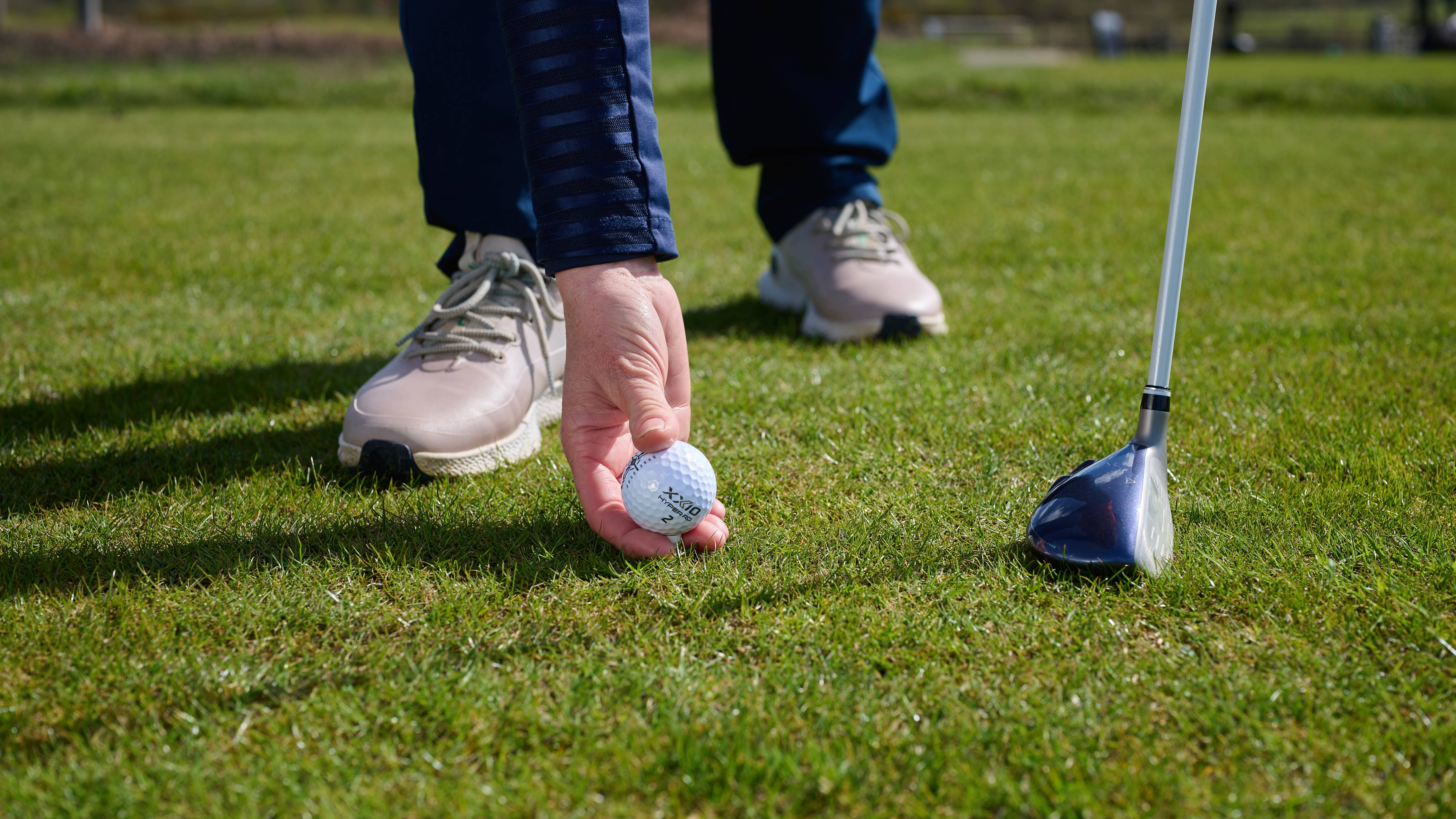Tee height for a hybrid off the tee