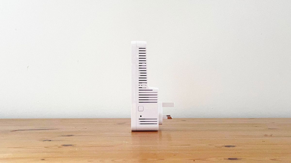 Devolo WiFi 6 Repeater 3000 review TechRadar