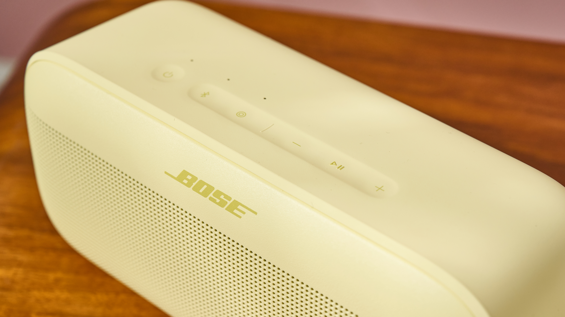 Bose SoundLink Plus on table