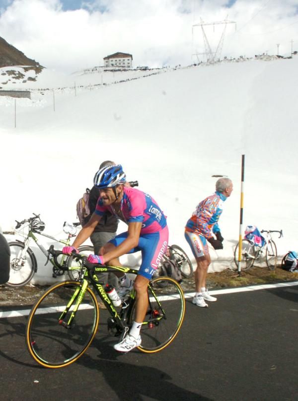 Defending champion Michele Scarponi on the Stelvio