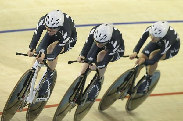 The New Zealand team didn't make the gold final, but set a world record in the women's team pursuit.