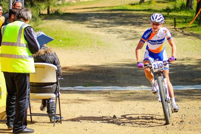 Marianne Vos wins stage 2 in Afxentia
