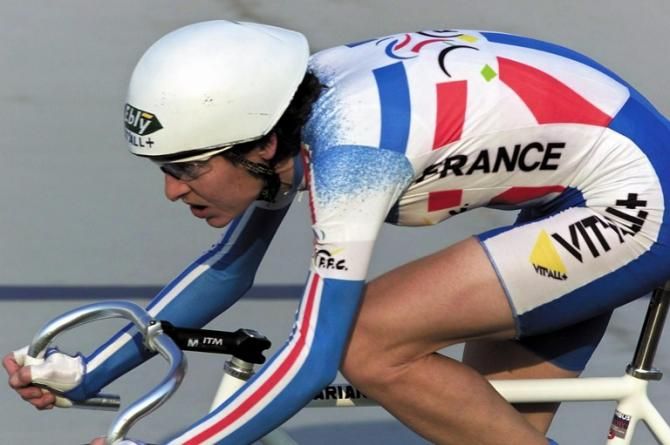 Jeannie Longo held the women's hour record before van Moorsel
