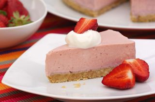 Strawberry yogurt mousse cake