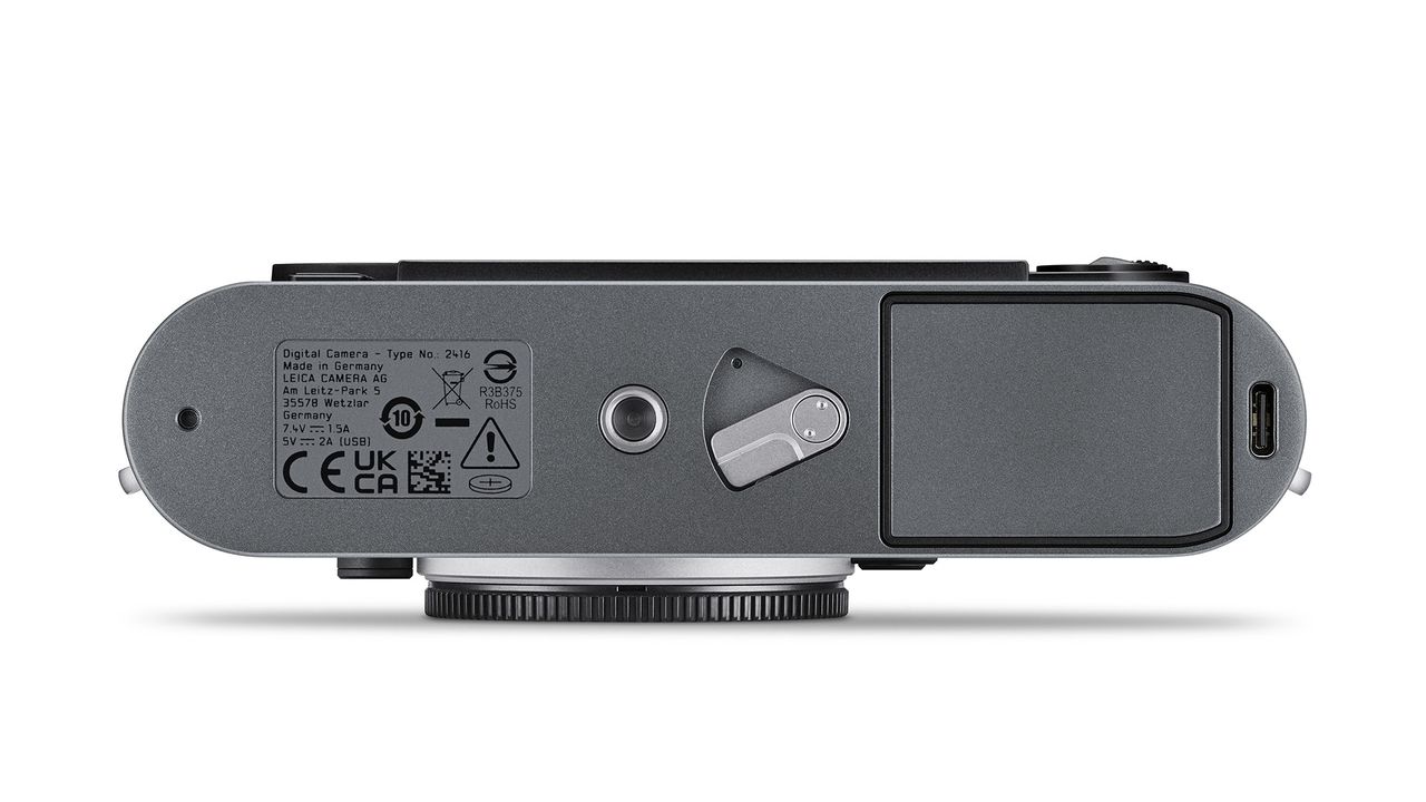 Leica M11-P Metallic Grey Finish product image (base plate)