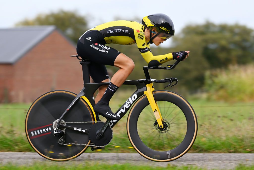 GENNEP NETHERLANDS OCTOBER 08 Lieke Nooijen of The Netherlands and Team Visma Lease a Bike sprints during the 26th Simac Ladies Tour 2024 Stage 1 a 101km individual time trial stage from Gennep to Gennep UCIWWT on October 08 2024 in Gennep Netherlands Photo by Luc ClaessenGetty Images