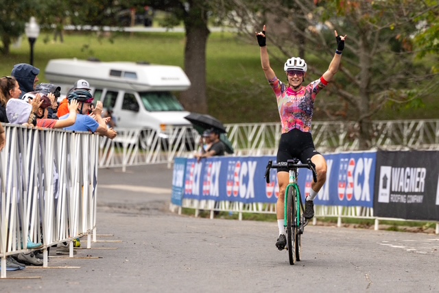 Maghalie Rochette wins C1 elite women&#039;s race at Charm City CX
