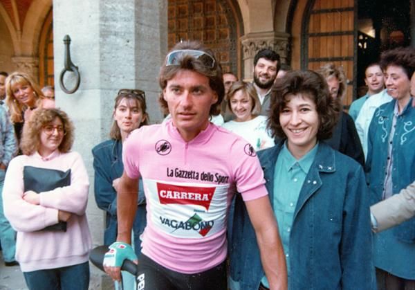 Roberto Visentini in the leader's jersey for stage 14, the day before all hell broke loose at the 1987 Giro d'Italia.