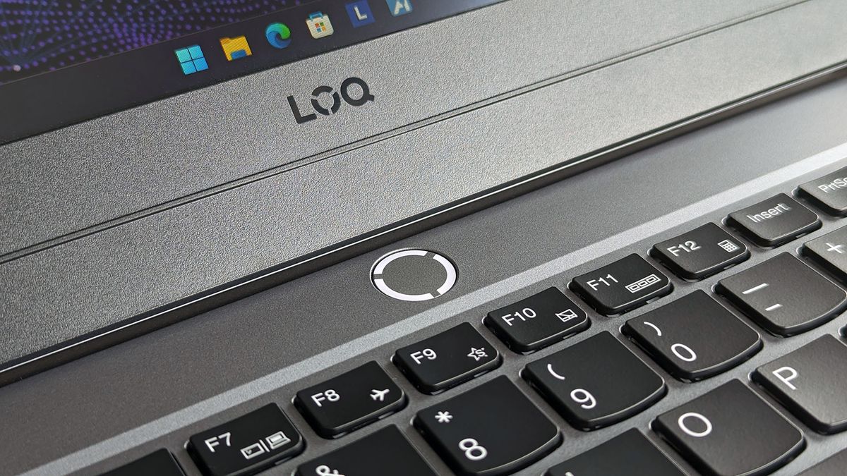 Lenovo LOQ 15IAX9I