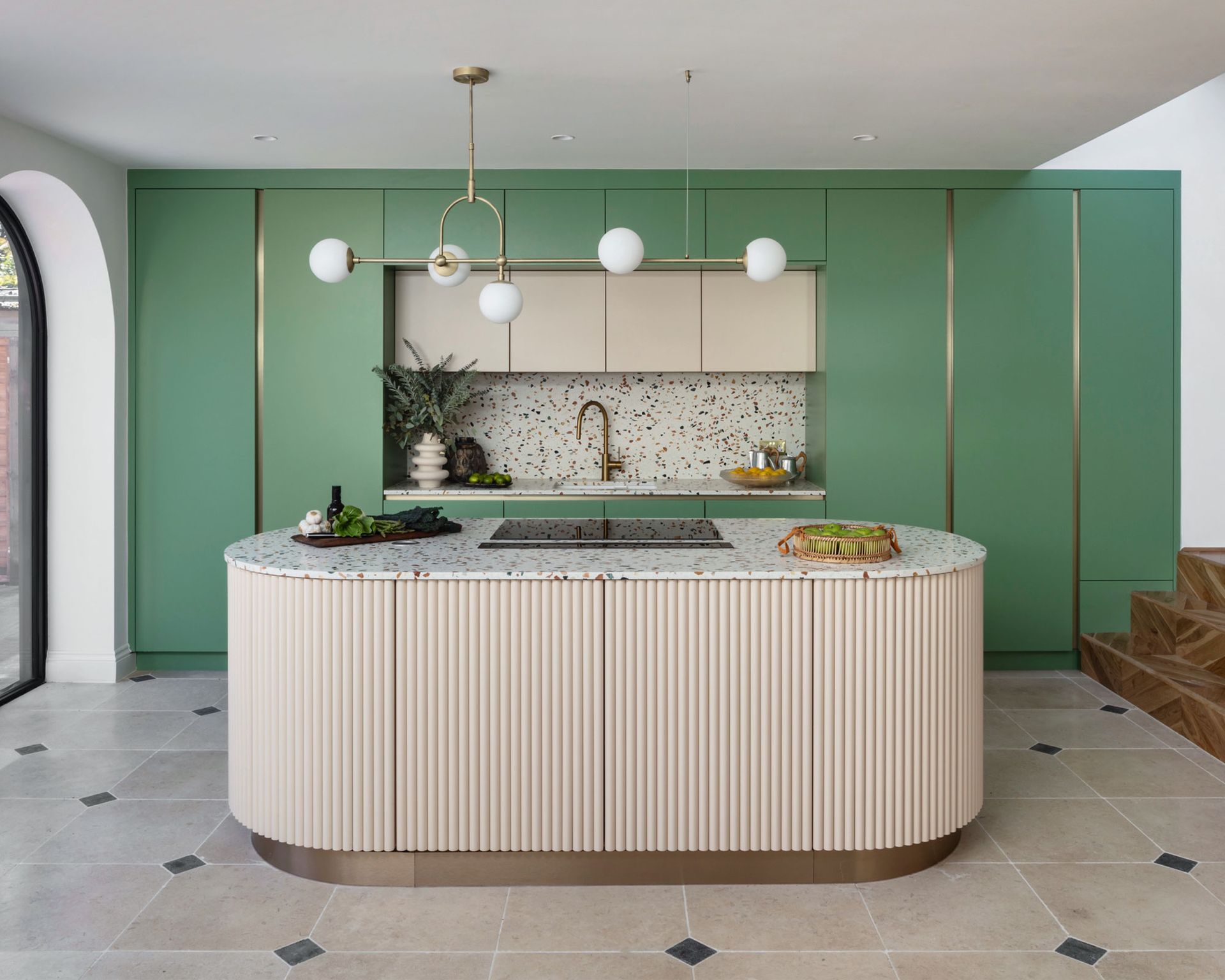 Are kitchen islands outdated? Interior designers decide Homes & Gardens