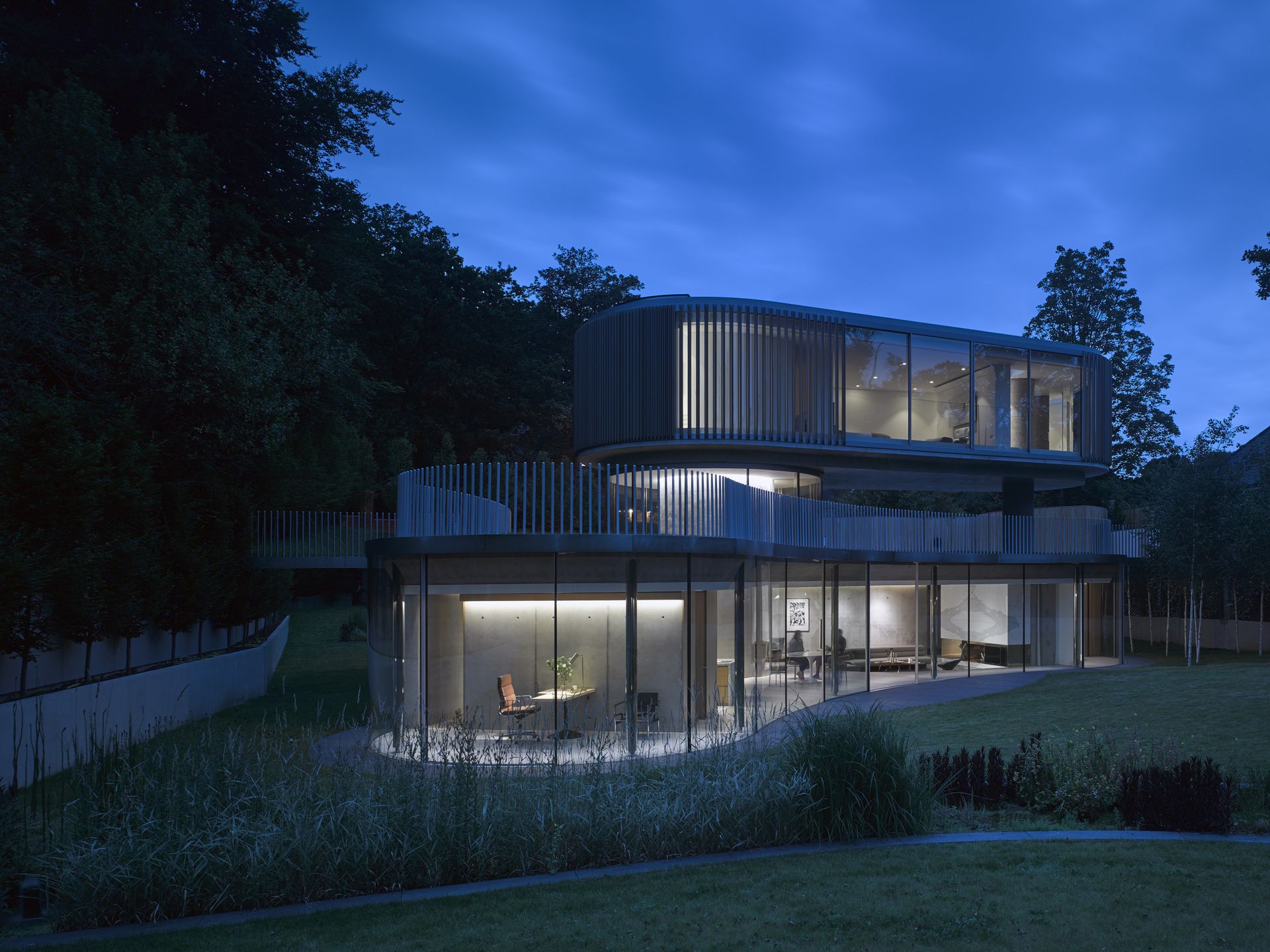 House in Coombe Park by Eldridge London Architects Wallpaper