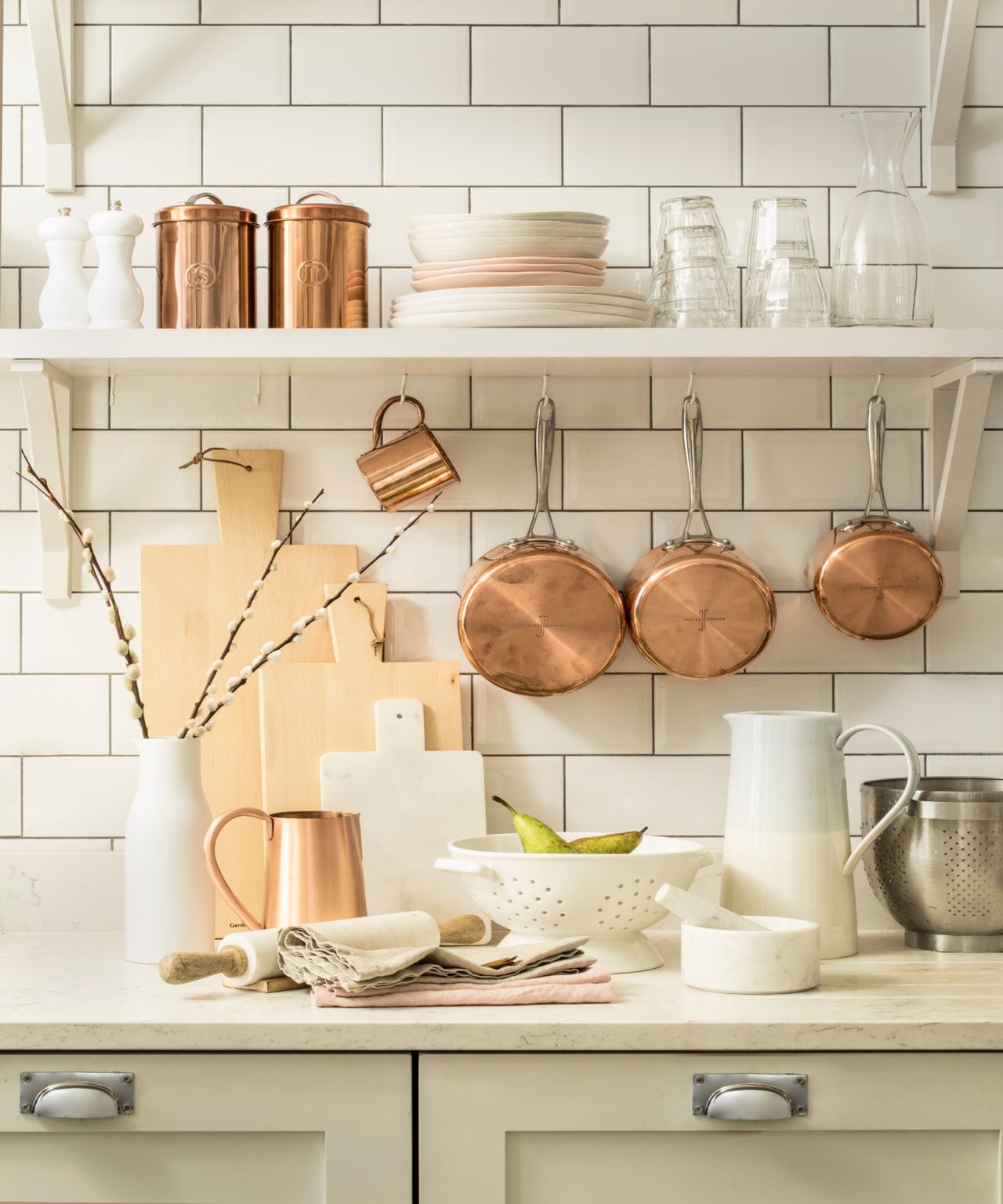 10 Easy Ways to Organize Pots and Pans Without the Stress