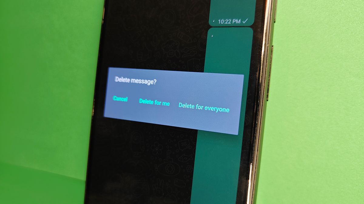 Deleting a message on WhatsApp for Android on a Pixel 6