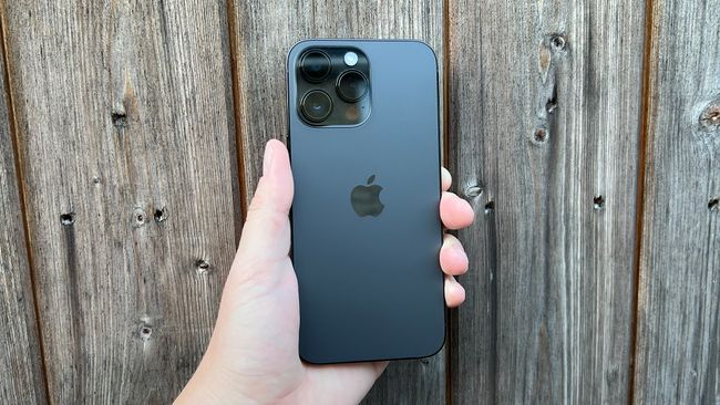 iPhone 14 Pro Max review: familiar looks hide big upgrades to picture ...