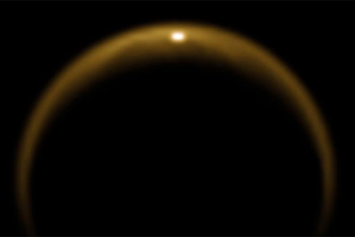 Hydrocarbon lake on Saturn&#039;s moon Titan