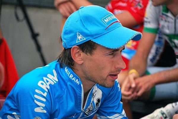 Bj&ouml;rn Schr&ouml;der extends with Team Milram