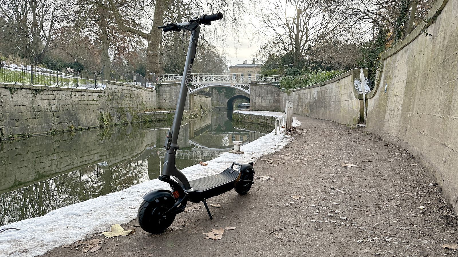 Apollo City 2022 Pro review the top dog of electric scooters T3