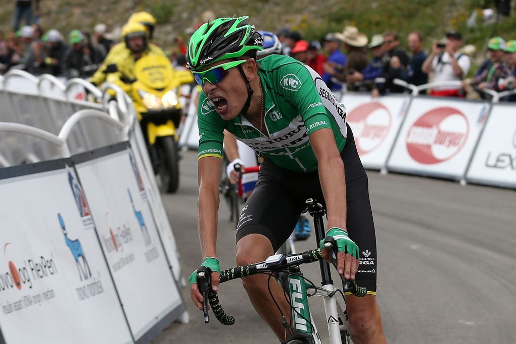 Hugh Carthy (Caja Rural) crosses the line