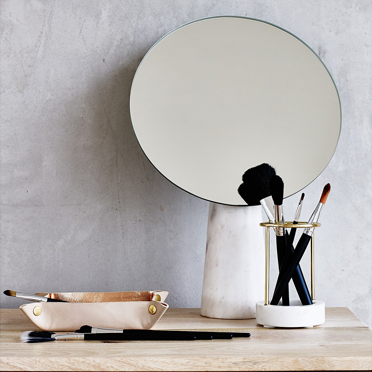 Makeup storage pot from Oliver Bonas